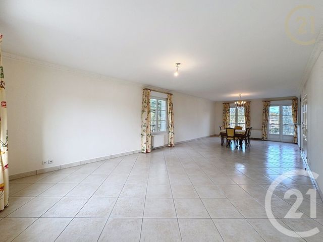 Appartement F4 à vendre - 4 pièces - 108.68 m2 - ST FARGEAU PONTHIERRY - 77 - ILE-DE-FRANCE - Century 21 Domaine Du Parc