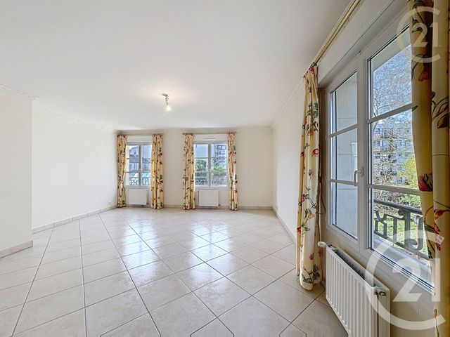 Appartement F4 à vendre - 4 pièces - 108.68 m2 - ST FARGEAU PONTHIERRY - 77 - ILE-DE-FRANCE - Century 21 Domaine Du Parc