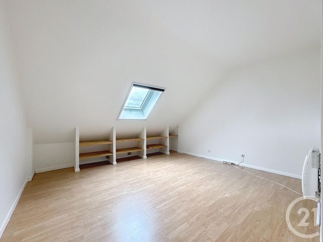 Appartement F3 à louer - 3 pièces - 64.96 m2 - PRINGY - 77 - ILE-DE-FRANCE - Century 21 Domaine Du Parc