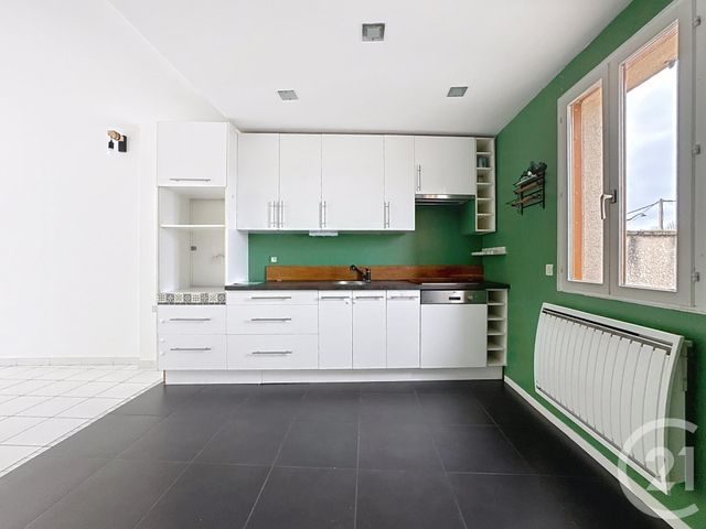 Appartement F3 à louer - 3 pièces - 64.96 m2 - PRINGY - 77 - ILE-DE-FRANCE - Century 21 Domaine Du Parc