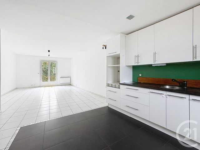 Appartement F3 à louer - 3 pièces - 64.96 m2 - PRINGY - 77 - ILE-DE-FRANCE - Century 21 Domaine Du Parc