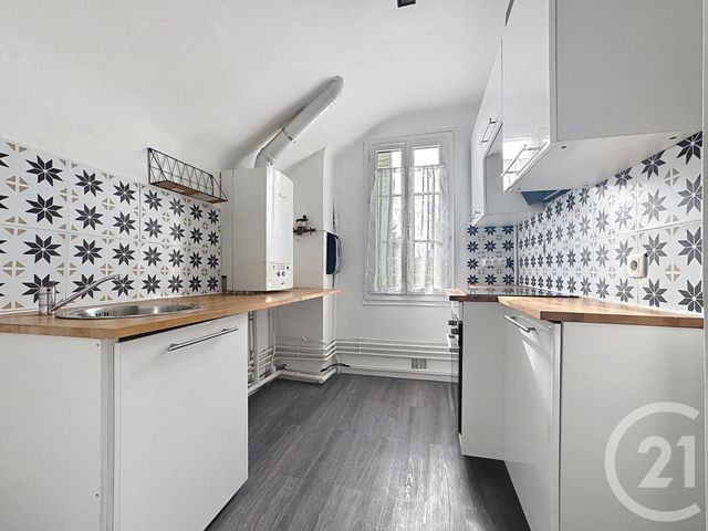 Appartement F3 à louer - 3 pièces - 70.69 m2 - DAMMARIE LES LYS - 77 - ILE-DE-FRANCE - Century 21 Domaine Du Parc