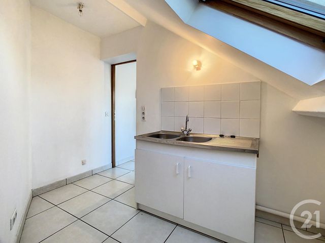 Appartement F2 à louer - 2 pièces - 40.02 m2 - PRINGY - 77 - ILE-DE-FRANCE - Century 21 Domaine Du Parc