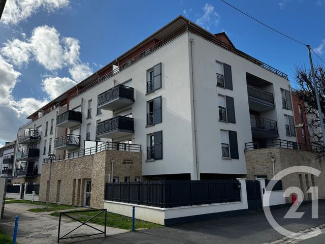 Appartement F2 à vendre - 2 pièces - 42.85 m2 - ST FARGEAU PONTHIERRY - 77 - ILE-DE-FRANCE - Century 21 Domaine Du Parc