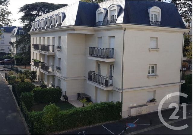 Appartement F2 à vendre - 2 pièces - 47.07 m2 - ST FARGEAU PONTHIERRY - 77 - ILE-DE-FRANCE - Century 21 Domaine Du Parc