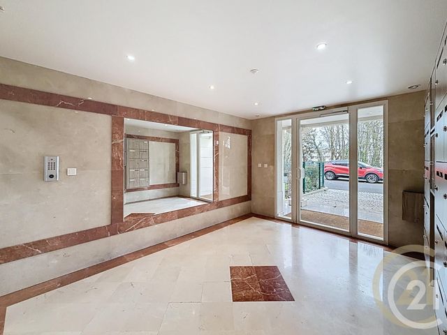 Appartement F2 à vendre - 2 pièces - 47.07 m2 - ST FARGEAU PONTHIERRY - 77 - ILE-DE-FRANCE - Century 21 Domaine Du Parc