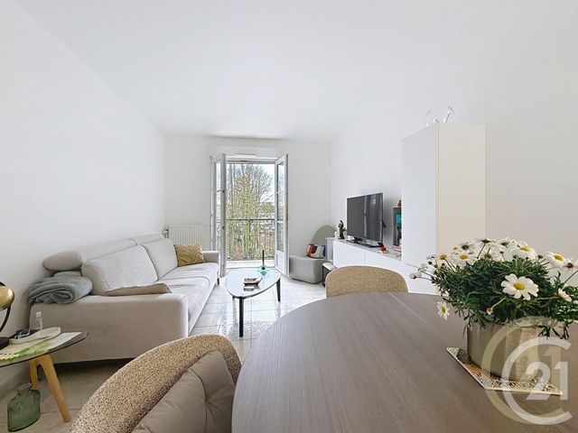 Appartement F2 à vendre - 2 pièces - 47.07 m2 - ST FARGEAU PONTHIERRY - 77 - ILE-DE-FRANCE - Century 21 Domaine Du Parc