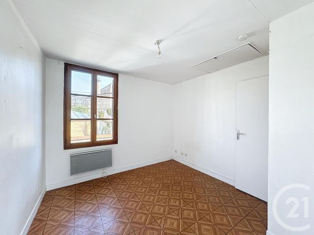 Appartement Duplex à louer - 2 pièces - 36.72 m2 - CHARTRETTES - 77 - ILE-DE-FRANCE - Century 21 Domaine Du Parc