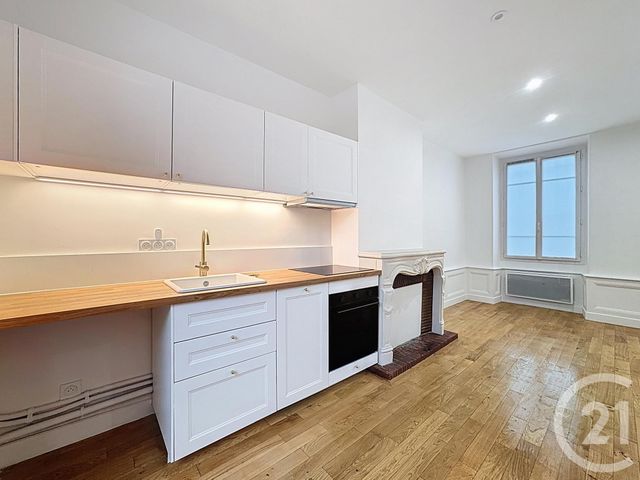 Appartement Studio à louer - 1 pièce - 26.23 m2 - MELUN - 77 - ILE-DE-FRANCE - Century 21 Domaine Du Parc