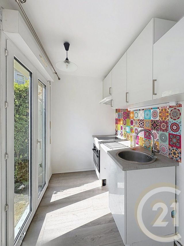 Appartement F1 à louer - 1 pièce - 33.76 m2 - AVON - 77 - ILE-DE-FRANCE - Century 21 Domaine Du Parc
