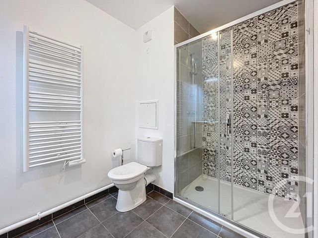 Appartement Studio à louer - 1 pièce - 33.25 m2 - MELUN - 77 - ILE-DE-FRANCE - Century 21 Domaine Du Parc