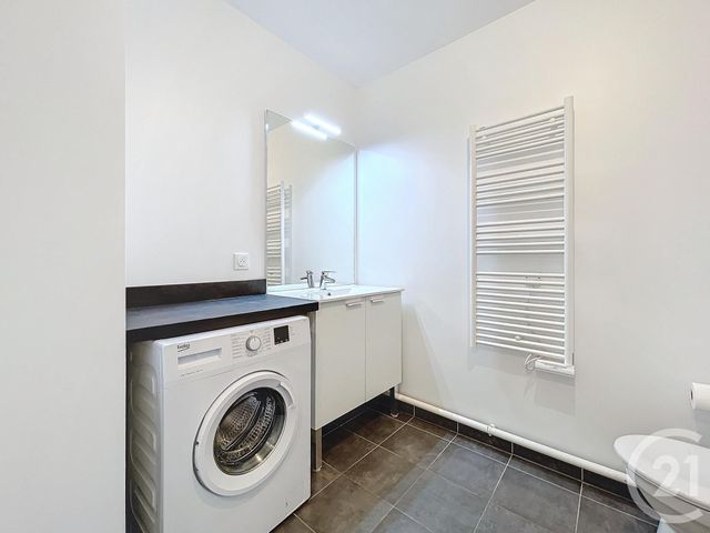 Appartement Studio à louer - 1 pièce - 33.25 m2 - MELUN - 77 - ILE-DE-FRANCE - Century 21 Domaine Du Parc