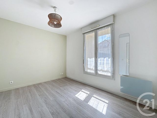 maison à louer - 4 pièces - 72.13 m2 - ST FARGEAU PONTHIERRY - 77 - ILE-DE-FRANCE - Century 21 Domaine Du Parc