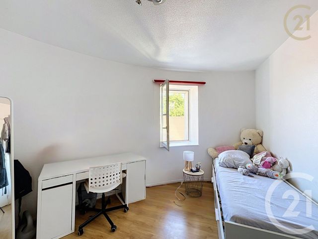 Appartement F5 à vendre - 5 pièces - 112.86 m2 - BOISSISE LE ROI - 77 - ILE-DE-FRANCE - Century 21 Domaine Du Parc