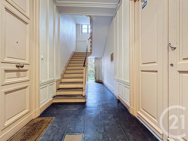 Appartement Studio à louer - 1 pièce - 17.56 m2 - MELUN - 77 - ILE-DE-FRANCE - Century 21 Domaine Du Parc