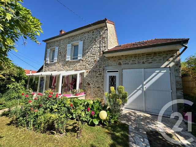 maison à vendre - 7 pièces - 151.0 m2 - PRINGY - 77 - ILE-DE-FRANCE - Century 21 Domaine Du Parc