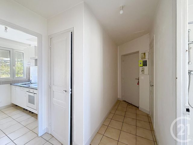 Appartement F2 à louer - 2 pièces - 33.01 m2 - ST FARGEAU PONTHIERRY - 77 - ILE-DE-FRANCE - Century 21 Domaine Du Parc