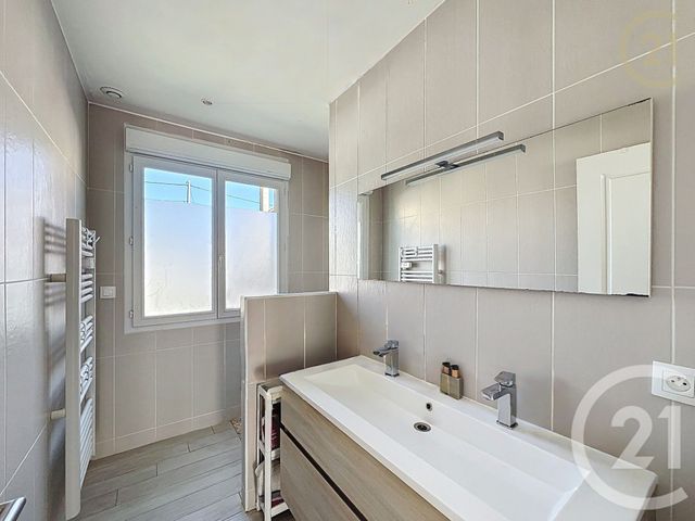 maison à vendre - 5 pièces - 87.0 m2 - ST FARGEAU PONTHIERRY - 77 - ILE-DE-FRANCE - Century 21 Domaine Du Parc