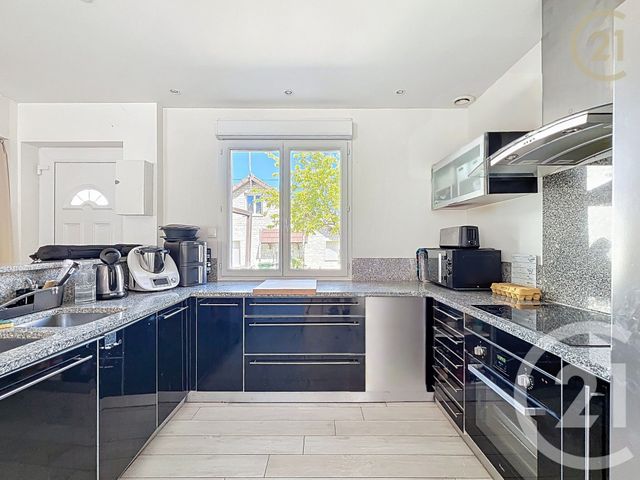 maison à vendre - 5 pièces - 87.0 m2 - ST FARGEAU PONTHIERRY - 77 - ILE-DE-FRANCE - Century 21 Domaine Du Parc