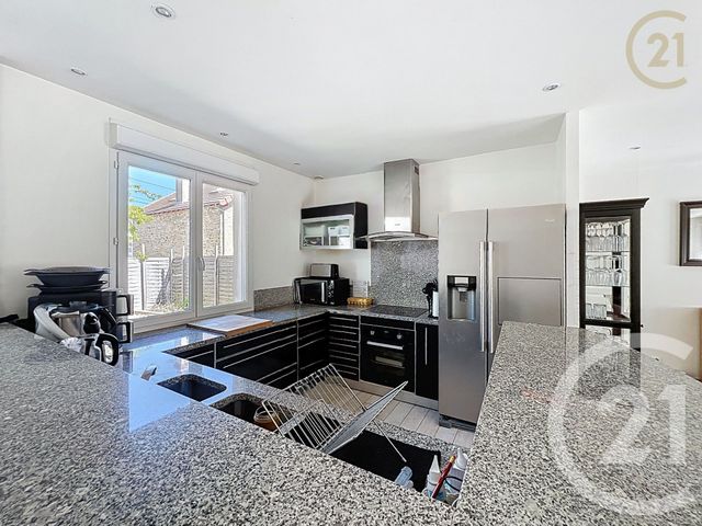 maison à vendre - 5 pièces - 87.0 m2 - ST FARGEAU PONTHIERRY - 77 - ILE-DE-FRANCE - Century 21 Domaine Du Parc