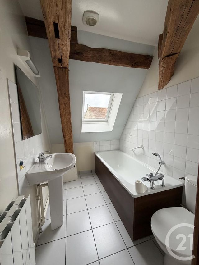 maison à louer - 5 pièces - 91.52 m2 - CRISENOY - 77 - ILE-DE-FRANCE - Century 21 Domaine Du Parc