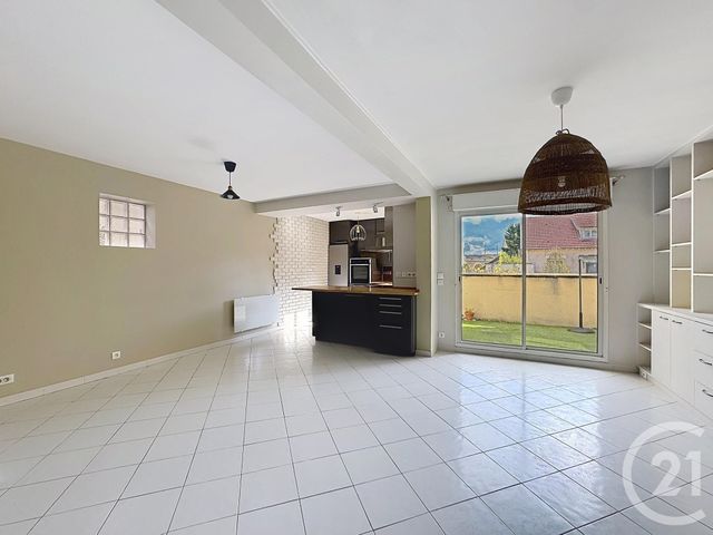 Appartement F3 à louer - 3 pièces - 68.83 m2 - AVON - 77 - ILE-DE-FRANCE - Century 21 Domaine Du Parc