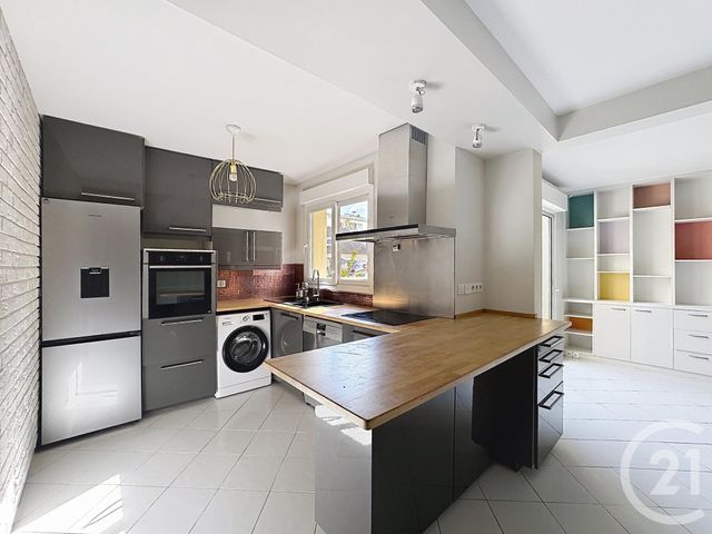 Appartement F3 à louer - 3 pièces - 68.83 m2 - AVON - 77 - ILE-DE-FRANCE - Century 21 Domaine Du Parc