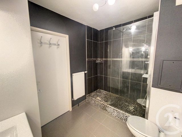 Appartement F2 à louer - 2 pièces - 43.35 m2 - ST PIERRE DU PERRAY - 91 - ILE-DE-FRANCE - Century 21 Domaine Du Parc