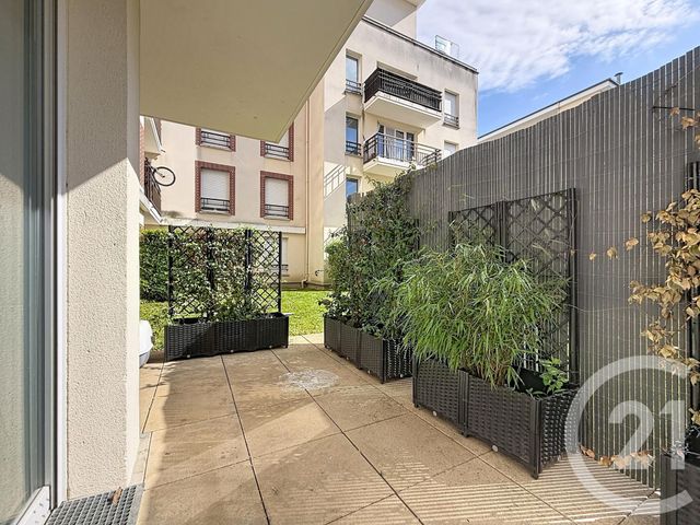 Appartement F3 à louer - 3 pièces - 62.04 m2 - CORBEIL ESSONNES - 91 - ILE-DE-FRANCE - Century 21 Domaine Du Parc