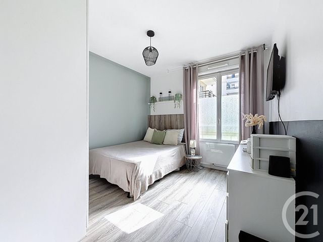 Appartement F3 à louer - 3 pièces - 62.04 m2 - CORBEIL ESSONNES - 91 - ILE-DE-FRANCE - Century 21 Domaine Du Parc