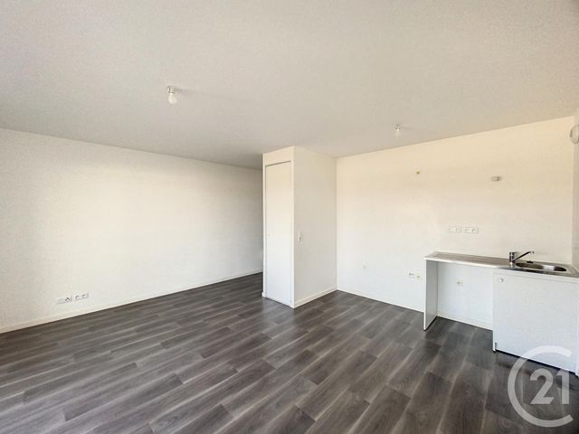 Appartement F2 à vendre - 2 pièces - 44.65 m2 - ST FARGEAU PONTHIERRY - 77 - ILE-DE-FRANCE - Century 21 Domaine Du Parc