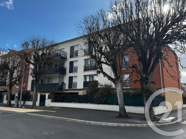 Appartement F2 à vendre - 2 pièces - 44.65 m2 - ST FARGEAU PONTHIERRY - 77 - ILE-DE-FRANCE - Century 21 Domaine Du Parc