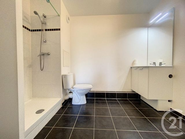 Appartement F2 à vendre - 2 pièces - 44.65 m2 - ST FARGEAU PONTHIERRY - 77 - ILE-DE-FRANCE - Century 21 Domaine Du Parc