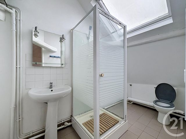 Appartement F2 à louer - 2 pièces - 29.95 m2 - ST FARGEAU PONTHIERRY - 77 - ILE-DE-FRANCE - Century 21 Domaine Du Parc