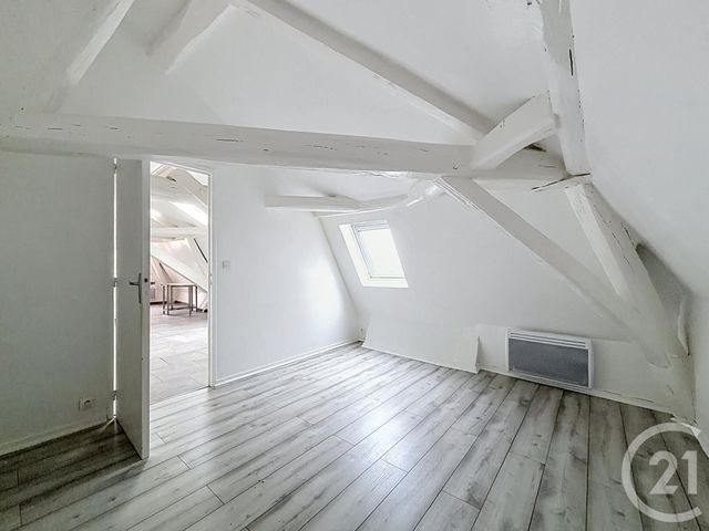 Appartement F2 à louer - 2 pièces - 29.95 m2 - ST FARGEAU PONTHIERRY - 77 - ILE-DE-FRANCE - Century 21 Domaine Du Parc