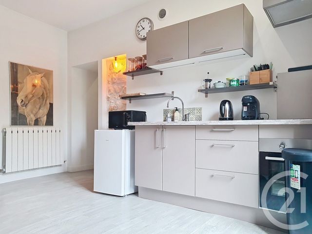 Appartement T2 à vendre - 2 pièces - 42.75 m2 - BOIS LE ROI - 77 - ILE-DE-FRANCE - Century 21 Domaine Du Parc