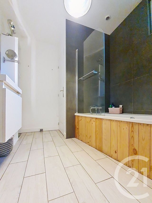 Appartement T2 à vendre - 2 pièces - 42.75 m2 - BOIS LE ROI - 77 - ILE-DE-FRANCE - Century 21 Domaine Du Parc