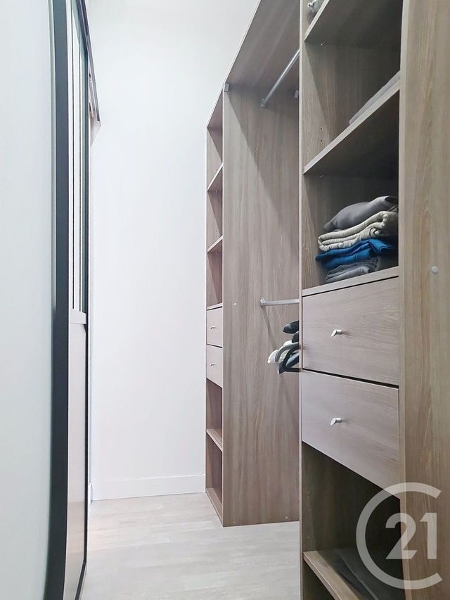 Appartement T2 à vendre - 2 pièces - 42.75 m2 - BOIS LE ROI - 77 - ILE-DE-FRANCE - Century 21 Domaine Du Parc