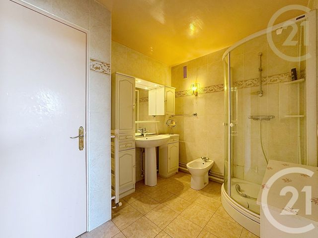 Appartement F5 à vendre - 5 pièces - 105.24 m2 - ST FARGEAU PONTHIERRY - 77 - ILE-DE-FRANCE - Century 21 Domaine Du Parc