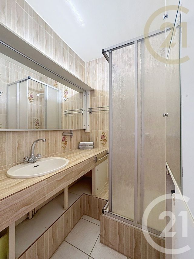 Appartement F5 à vendre - 5 pièces - 105.24 m2 - ST FARGEAU PONTHIERRY - 77 - ILE-DE-FRANCE - Century 21 Domaine Du Parc