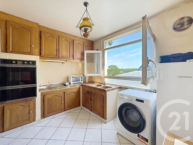 Appartement F5 à vendre - 5 pièces - 105.24 m2 - ST FARGEAU PONTHIERRY - 77 - ILE-DE-FRANCE - Century 21 Domaine Du Parc