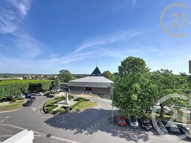 Appartement F5 à vendre - 5 pièces - 105.24 m2 - ST FARGEAU PONTHIERRY - 77 - ILE-DE-FRANCE - Century 21 Domaine Du Parc