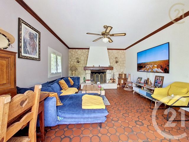 maison à vendre - 8 pièces - 177.0 m2 - PERTHES - 77 - ILE-DE-FRANCE - Century 21 Domaine Du Parc
