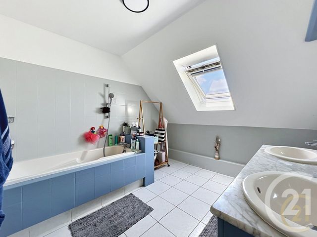 maison à vendre - 7 pièces - 120.0 m2 - ST FARGEAU PONTHIERRY - 77 - ILE-DE-FRANCE - Century 21 Domaine Du Parc