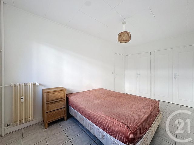 Appartement F2 à louer - 2 pièces - 47.3 m2 - ST FARGEAU PONTHIERRY - 77 - ILE-DE-FRANCE - Century 21 Domaine Du Parc