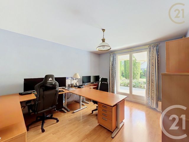 maison à vendre - 9 pièces - 211.24 m2 - BOISSISE LE ROI - 77 - ILE-DE-FRANCE - Century 21 Domaine Du Parc