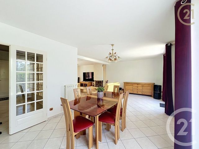 maison à vendre - 9 pièces - 211.24 m2 - BOISSISE LE ROI - 77 - ILE-DE-FRANCE - Century 21 Domaine Du Parc