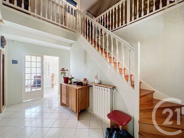 maison à vendre - 9 pièces - 211.24 m2 - BOISSISE LE ROI - 77 - ILE-DE-FRANCE - Century 21 Domaine Du Parc
