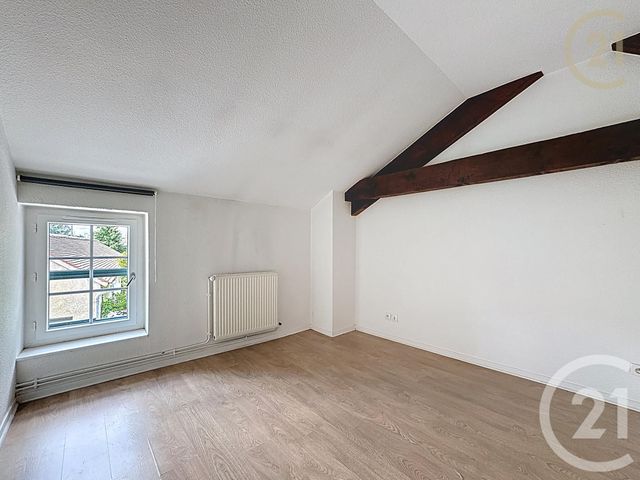 Appartement F4 à louer - 4 pièces - 92.05 m2 - BOISSISE LE ROI - 77 - ILE-DE-FRANCE - Century 21 Domaine Du Parc