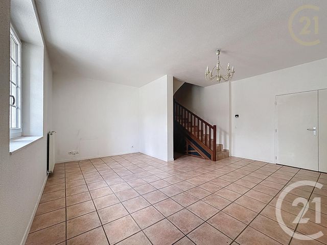 Appartement F4 à louer - 4 pièces - 92.05 m2 - BOISSISE LE ROI - 77 - ILE-DE-FRANCE - Century 21 Domaine Du Parc